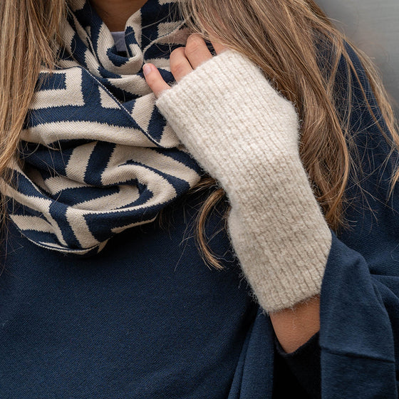 Light Beige Women's Recycled Yarn Rib Knitted Wrist Warmers