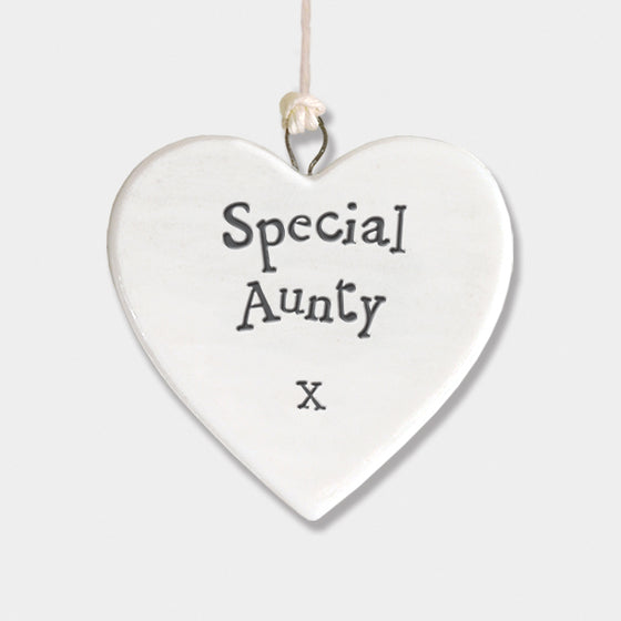 Gifts for women UK, Funny Greeting Cards, Wrendale Designs Stockist, Berni Parker Designs Gifts Greeting Cards, Engagement Wedding Anniversary Cards, Gift Shop Shrewsbury, Visit Shrewsbury Porcelain Gift Tag Heart Love You Aunty 3